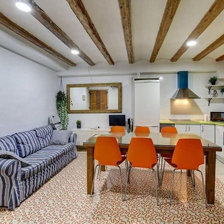 7 Pax Montserrat Ramblas Barcelona Luaran gambar