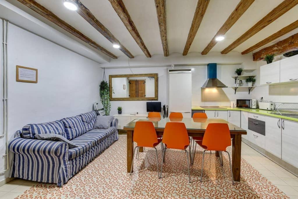 7 Pax Montserrat Ramblas Barcelona Luaran gambar