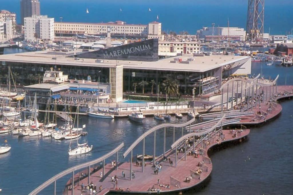 7 Pax Montserrat Ramblas Barcelona Luaran gambar