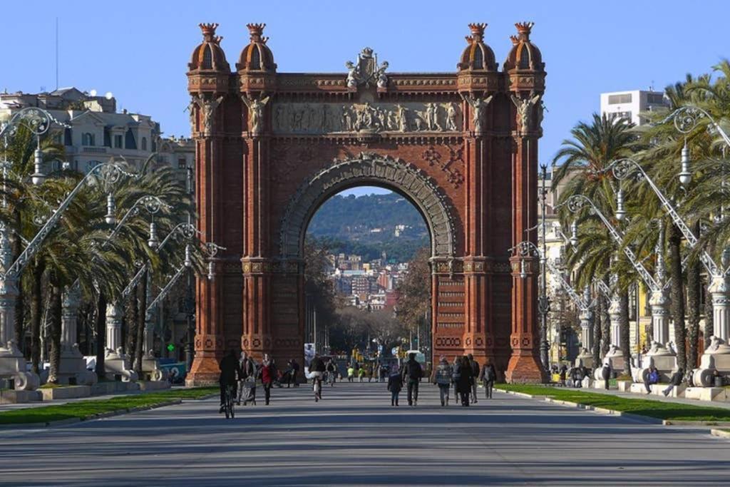 7 Pax Montserrat Ramblas Barcelona Luaran gambar